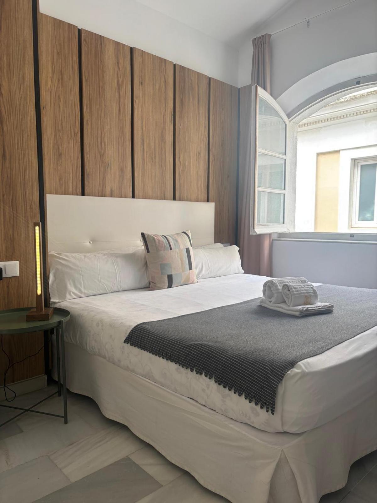 Isa Apartamento Cádis